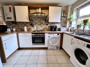 Kitchen- click for photo gallery